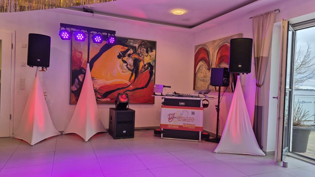AUfbau in Lokation bei Hochzeits DJ in Lübeck